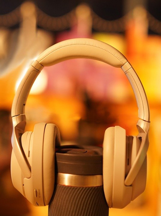 Silence the Distractions: The Ultimate Guide to Choosing Home Office Noise Cancelling Headphones