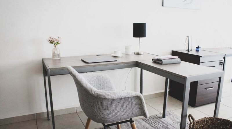 home office dimmable desk lamp for small space